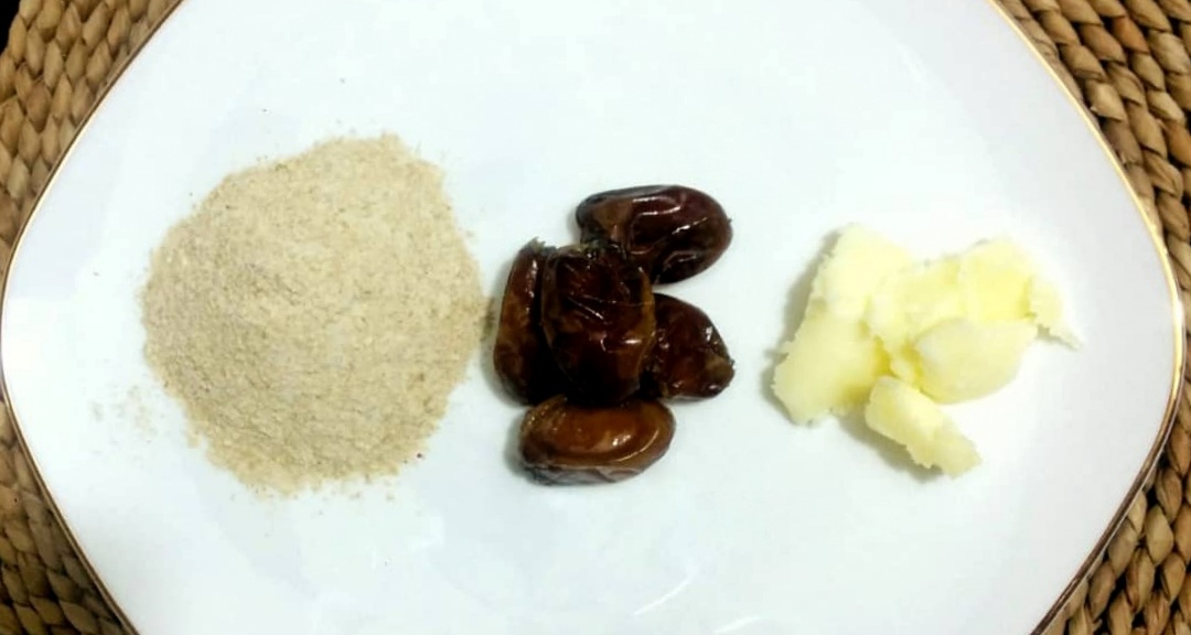 باسلام | Basalam - مواد لازم برای پخت توپک خرمایی شامل کره خرما و سویق
